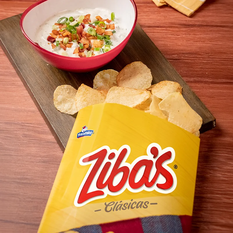Dip de tocineta y cebollín con Ziba's