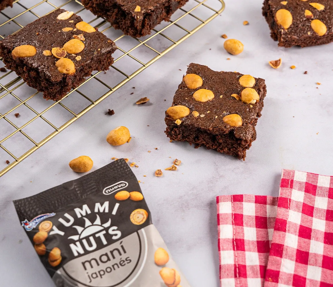 Brownies with Japanese Peanuts Yummi Nuts