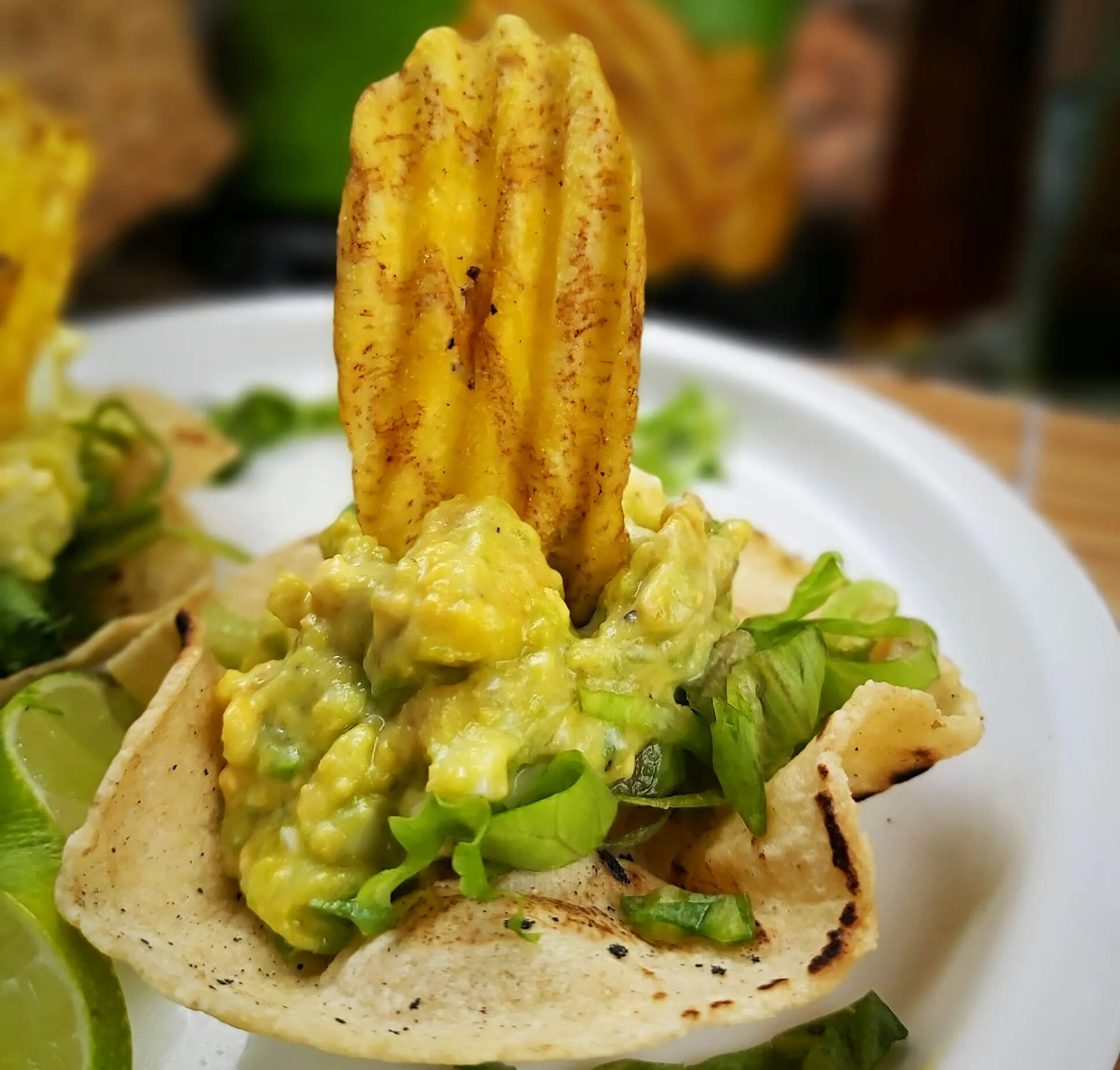 Guacamole with Zambos Plantain Originals