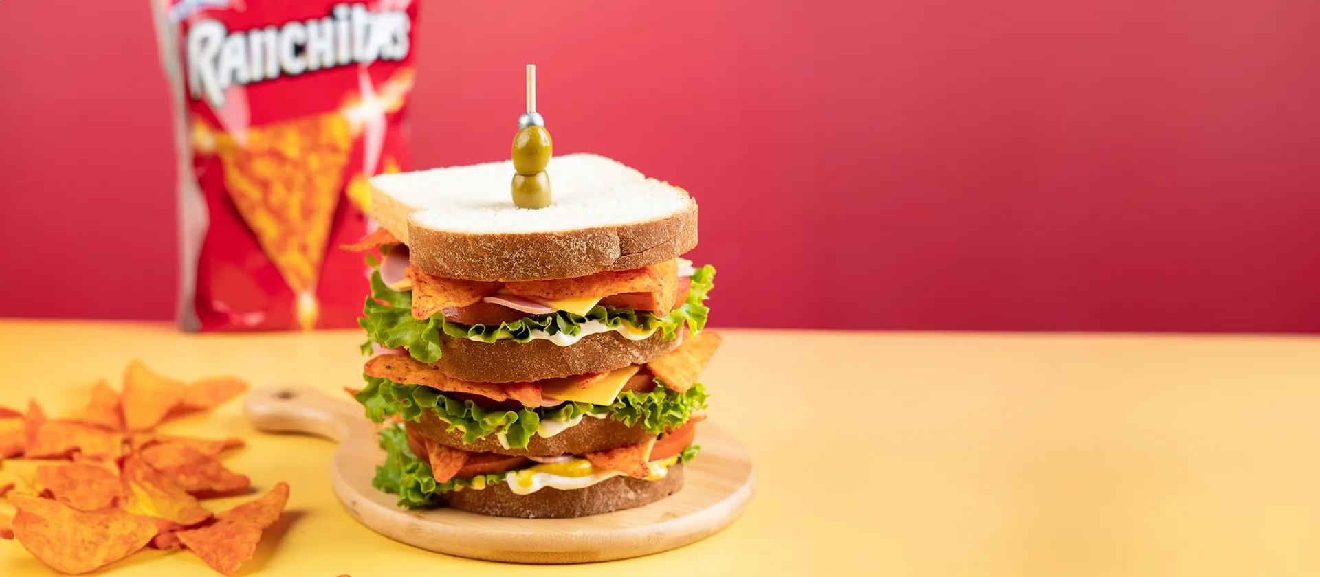 Monater Sandwitch con Ranchitas Nacho Excitente