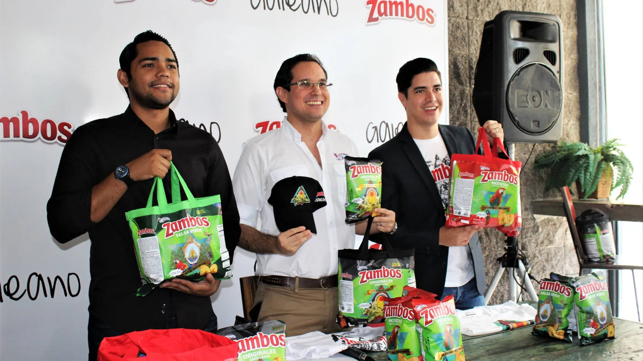 Zambos y Galeano Celebran El Mes Patrio