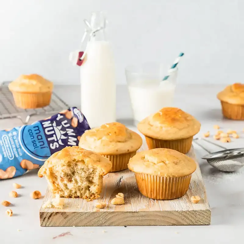 Peanut Muffins with Yummi Nuts Peanut with Salt