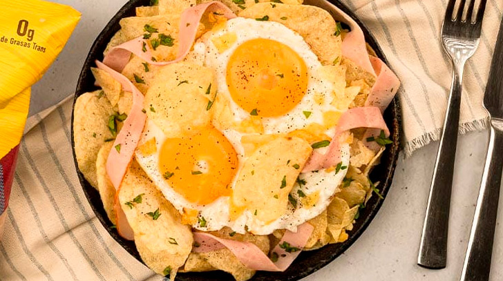 Huevos Rotos con Zibas Ppapitasc clásicas